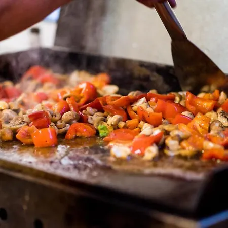 Backpackers ホステル *