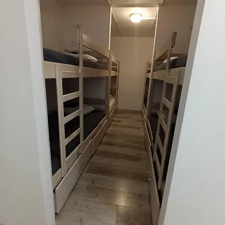 Backpackers Задар