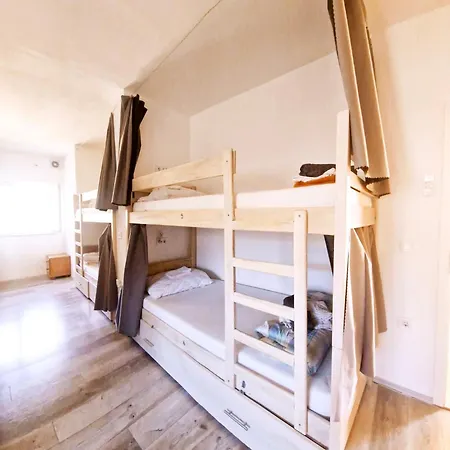 Hostel Backpackers *