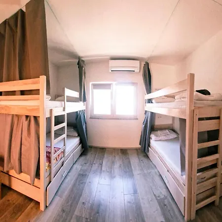 Backpackers * Zadar