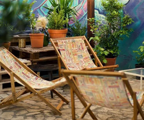 旅馆 Backpackers *